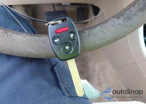 2007 Honda Accord 2.4 Se from USA, damaged, VIN 1HGCM56387A067595